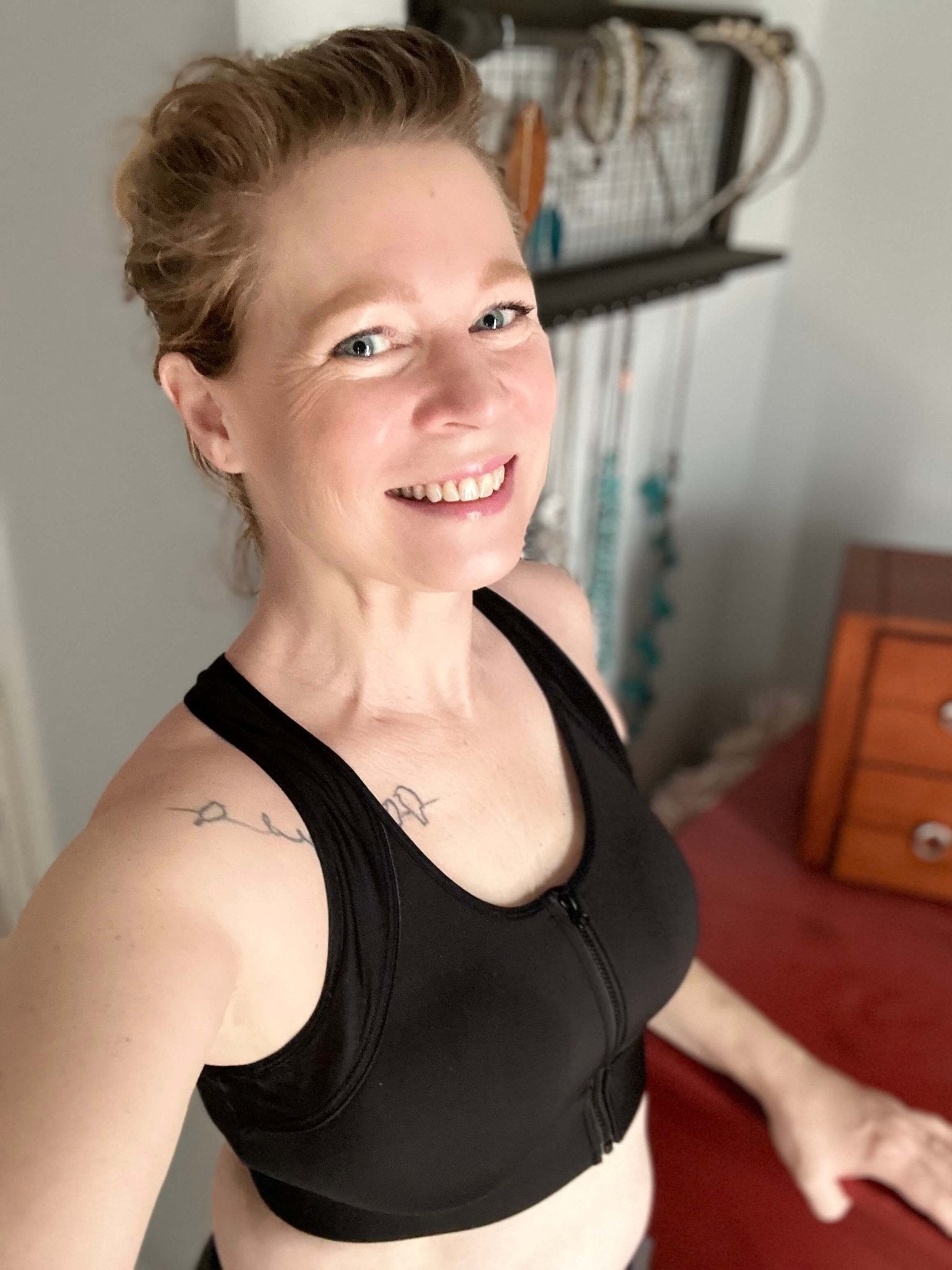 Hero Front‑Closure Sports Bra - Black - FiveBeelow