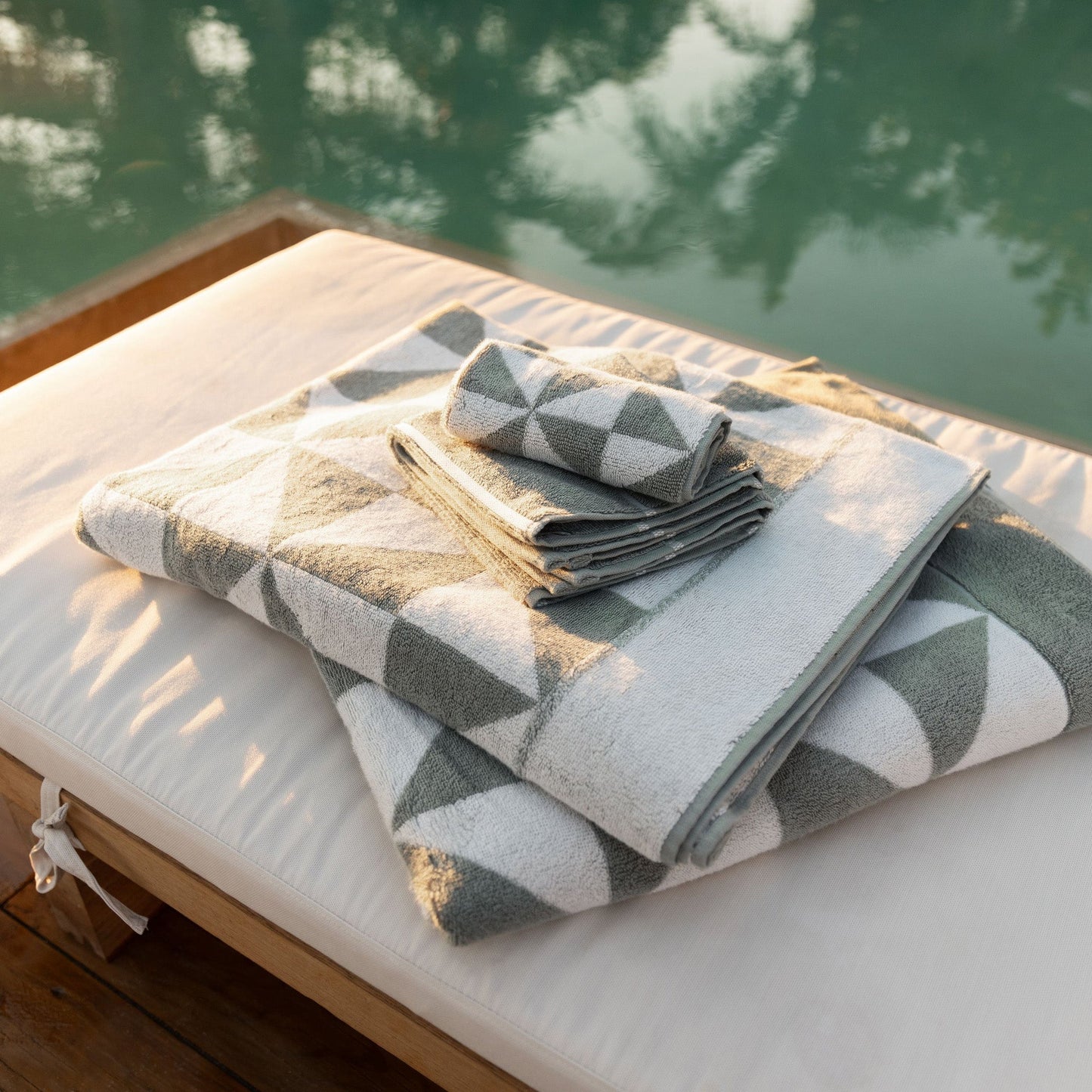 Umbra Australian Cotton Towels - FiveBeelow
